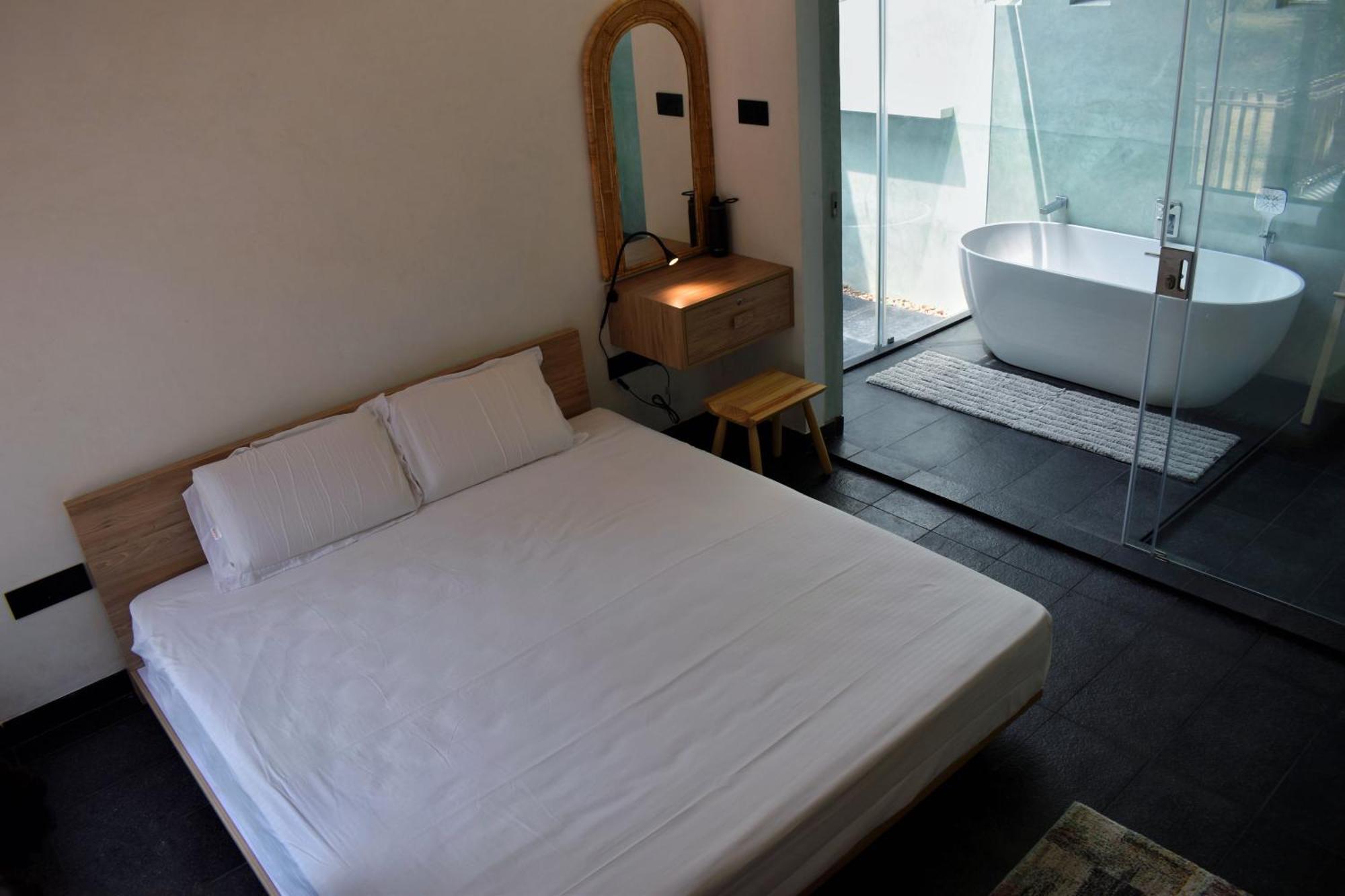 Homestay Thira